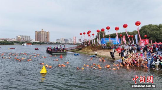 ��ӬF(xi��n)������Ӿʿ��������ˮ����ʯ���� �z