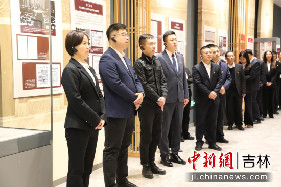 �c���ˆT�^չ�� �O��/�z