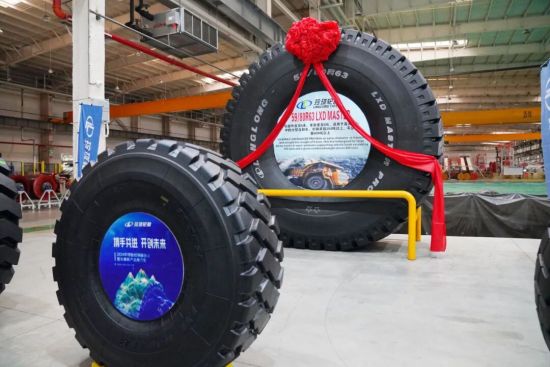 10��18�գ��ᭇ݆̥���L(zh��ng)�����Sӭ��(l��i)�ش�ͻ�ơ����חl�������Ƶ�5980R63���ᭇ��Ʒ�ƾ���ȫ䓹������羀݆̥�ɹ��¾���