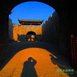 單獨(dú)成團(tuán)M線：張家界袁家界、乾州城四天三晚獨(dú)立成團(tuán)游